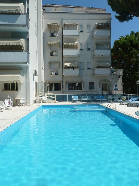 Hotel Astra Milano Marittima Exterior foto