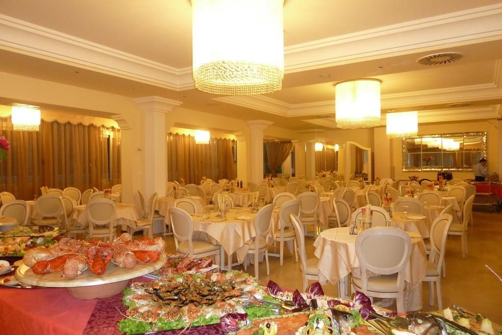 Hotel Astra Milano Marittima Exterior foto